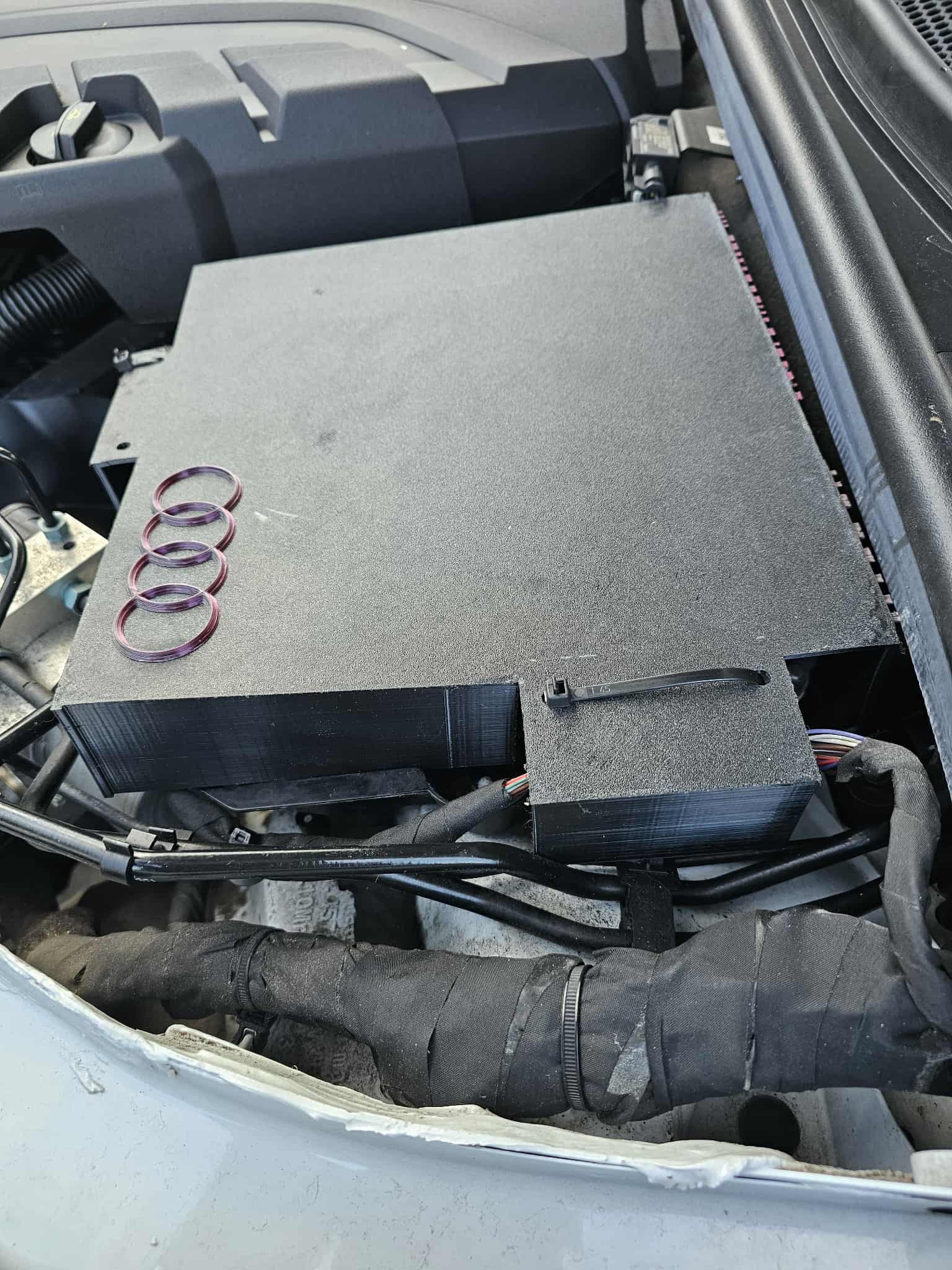 Audi Q7 ECU Cover (2016-current models) - Image 4